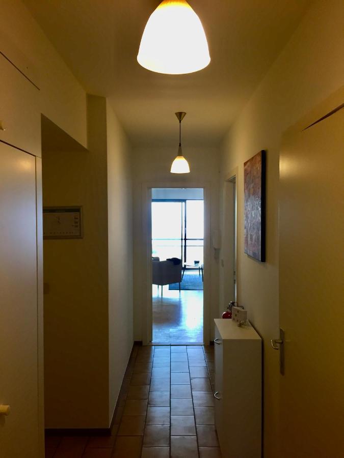 Rustig Appartement Met Zeezicht Dicht Bij Het Centrum Oostende Exteriör bild