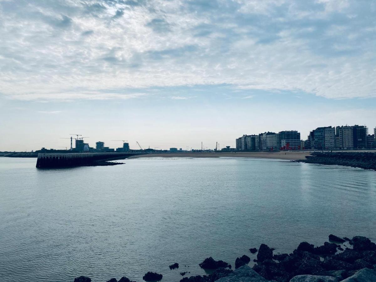 Rustig Appartement Met Zeezicht Dicht Bij Het Centrum Oostende Exteriör bild