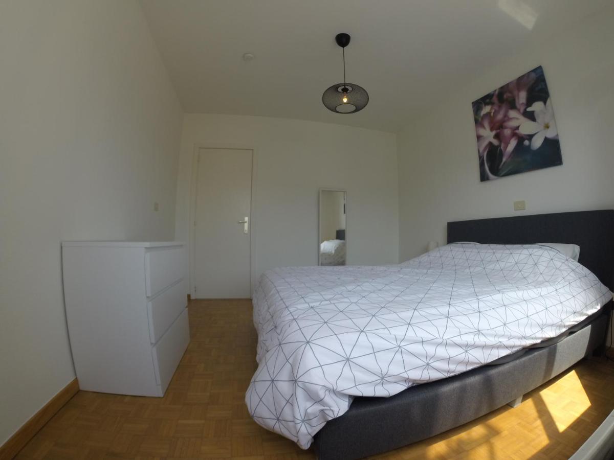 Rustig Appartement Met Zeezicht Dicht Bij Het Centrum Oostende Exteriör bild